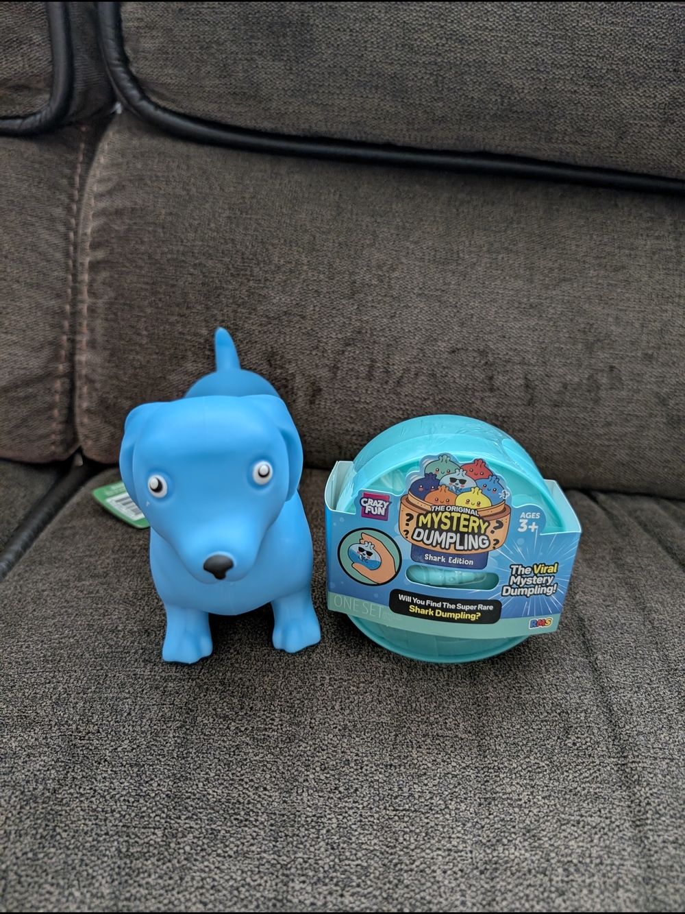 Mystery Dumpling Shark Edition - Blue & Squeezy Daschund